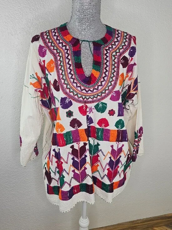 Mexican Embroidered Tunic Top - Picture 1 of 5